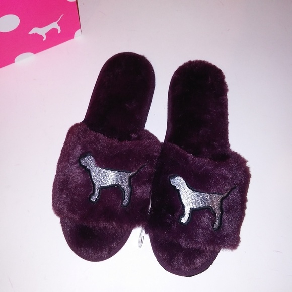 Victoria Secret PINK Slippers - Picture 1 of 8
